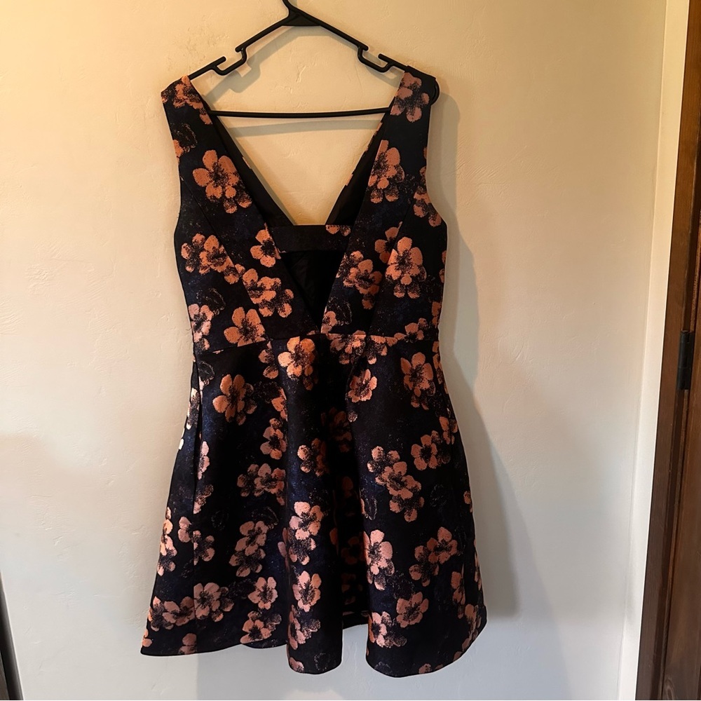 Betsey Johnson Fit and Flare Floral Jaquard Dress - Picture 7 of 12